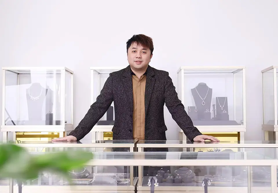 Provence Jewelry Brand Director Ben Xie