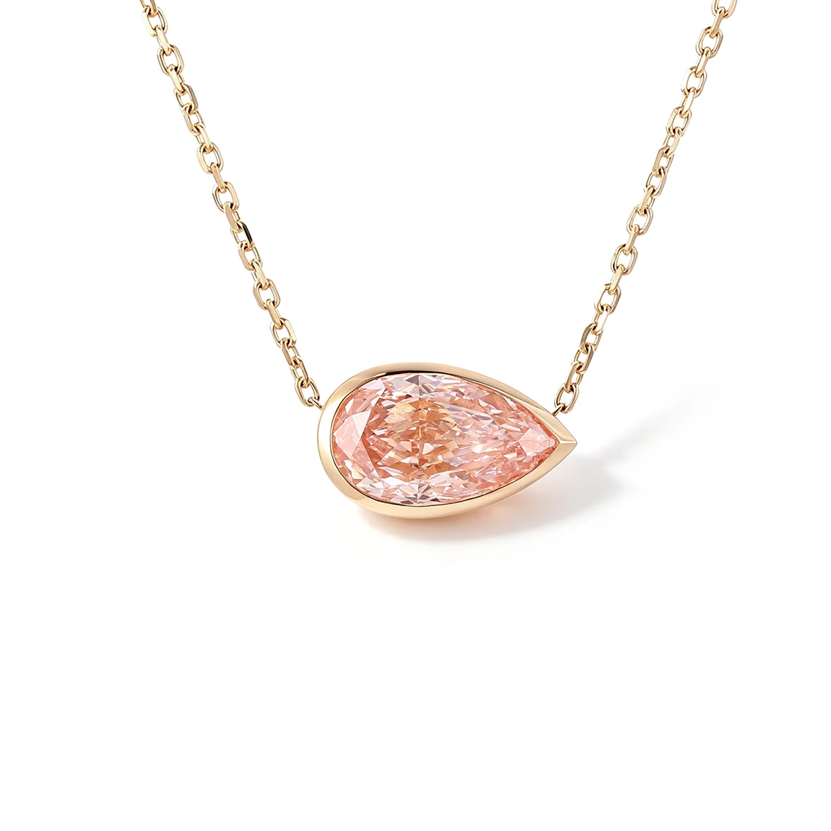 Halskette mit Anhänger aus 14-karätigem Gold und birnenförmigem, rosafarbenem, im Labor gezüchtetem Diamanten 1 Halskette mit Anhänger aus 14-karätigem Gold und birnenförmigem, rosafarbenem, im Labor gezüchtetem Diamanten 1