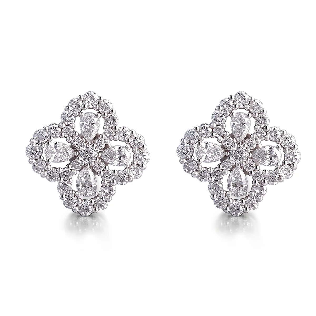 18k gold four leaf clover pear lab grown diamond stud earrings 1 18k gold four leaf clover pear lab grown diamond stud earrings 1